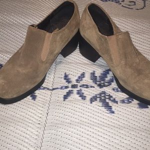 Women’s shoes